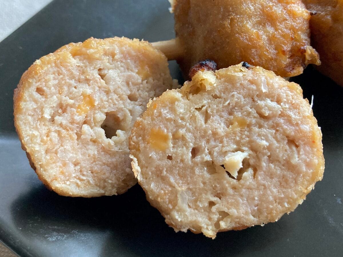 しっかりチーズでボリューム満点!【ファミマ】限定つくね串が大好評!