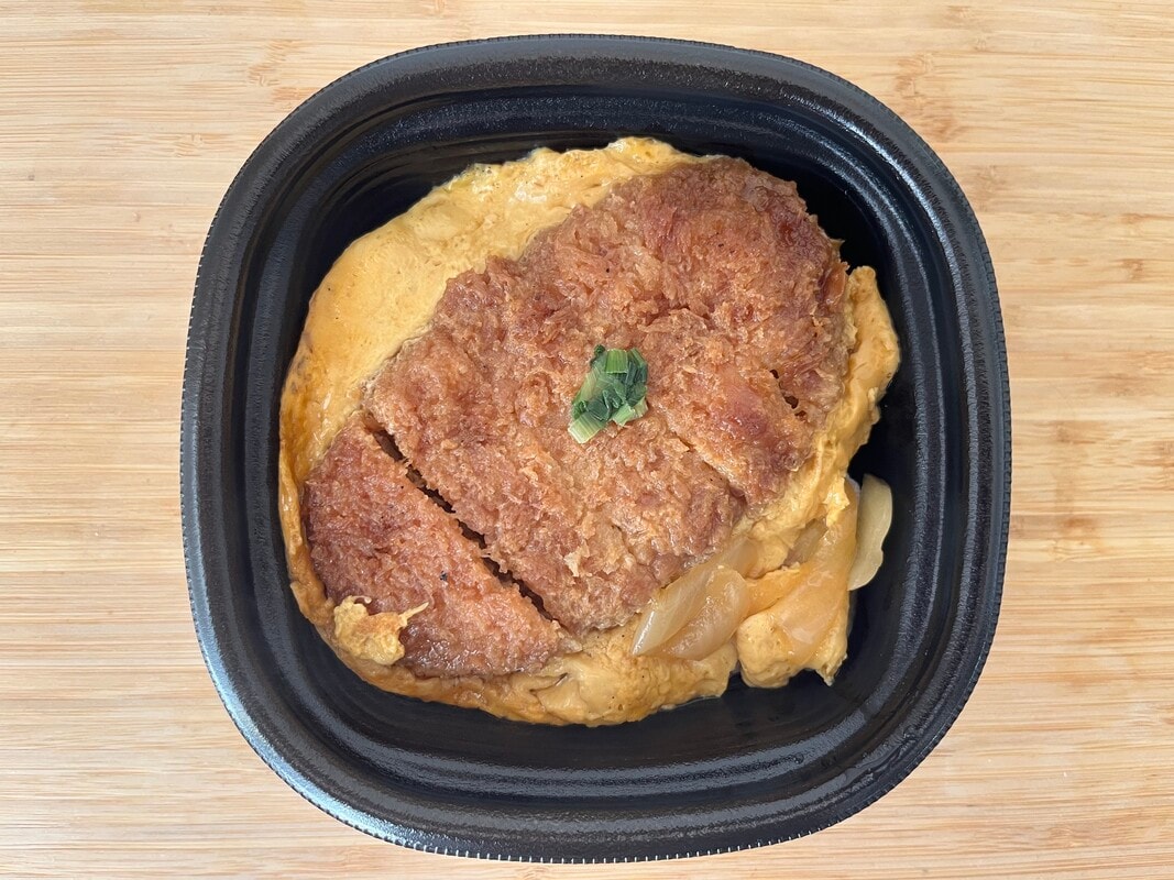 「卵ふわふわ」「米が進む！」【ローソン】ランチにぴったりのロースカツ丼が登場！