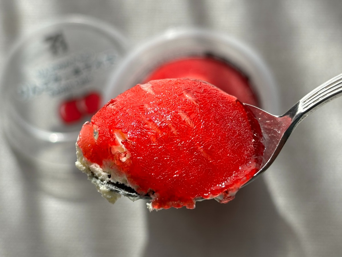 インパクト大の見た目も話題に！【セブン】新作アイスがかわいすぎた♡