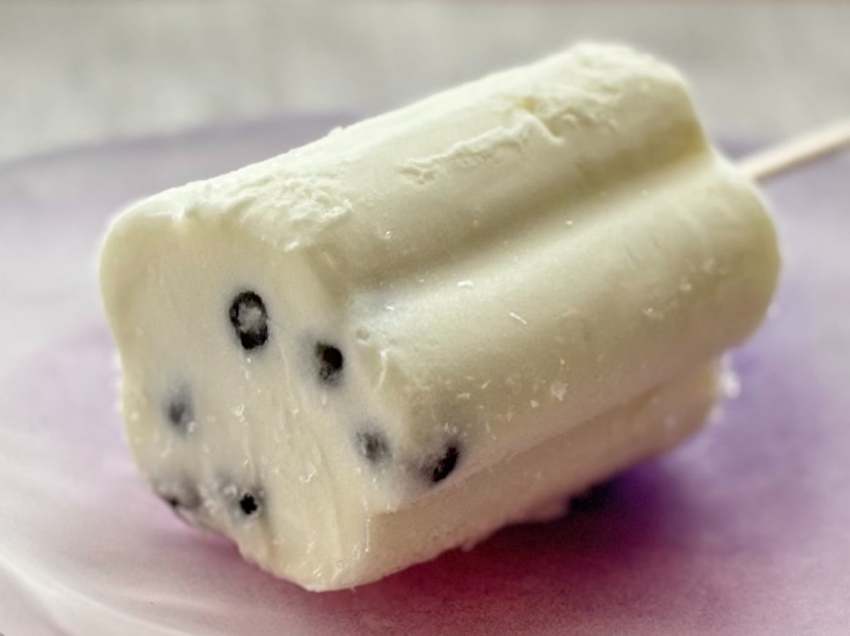 ほんのり塩味×もちもち食感に感動!【ローソン限定】和風アイスを実食