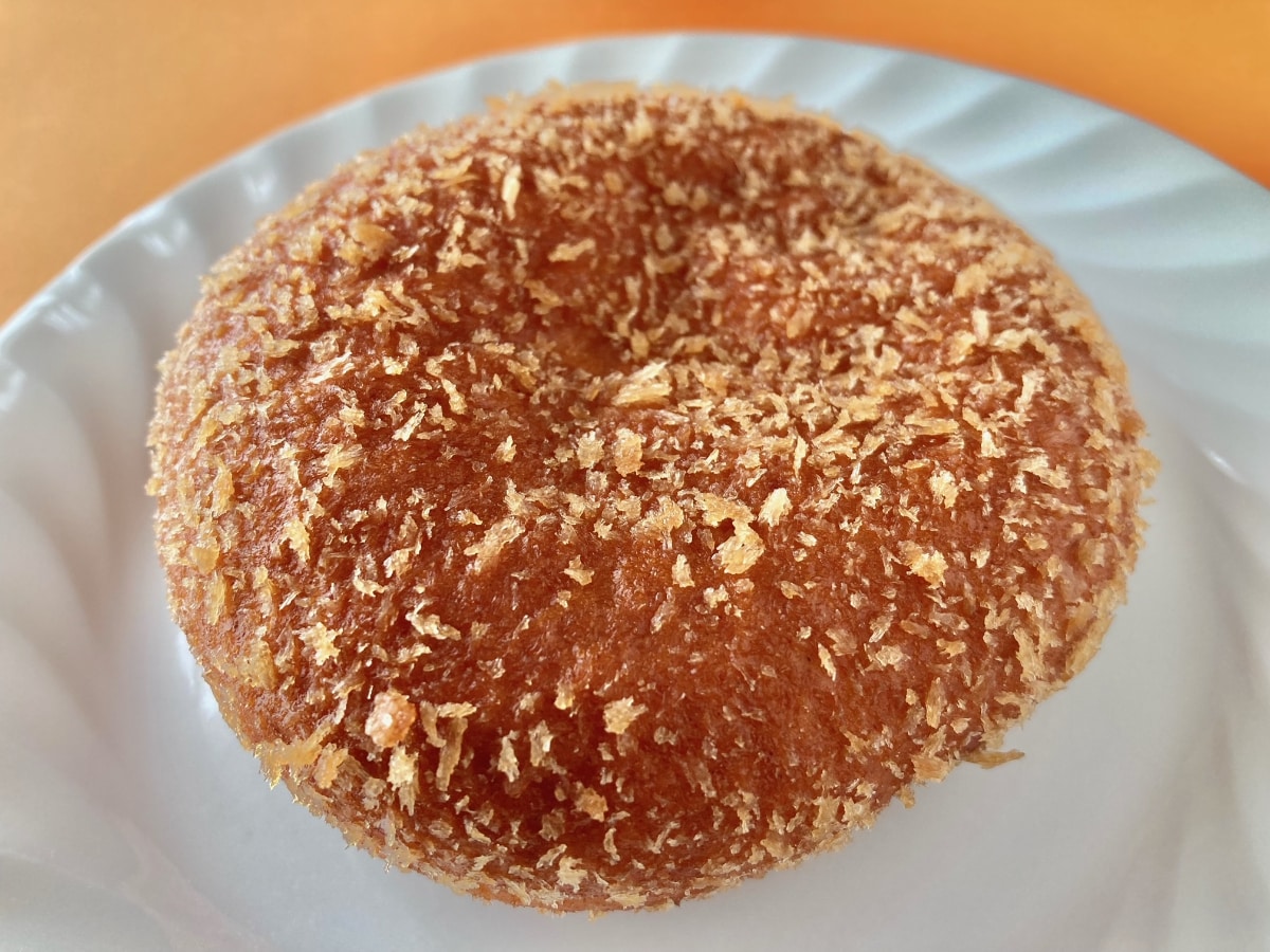 カレーの旨味が印象的【ローソン】人気ラーメン屋さん監修のカレーパン