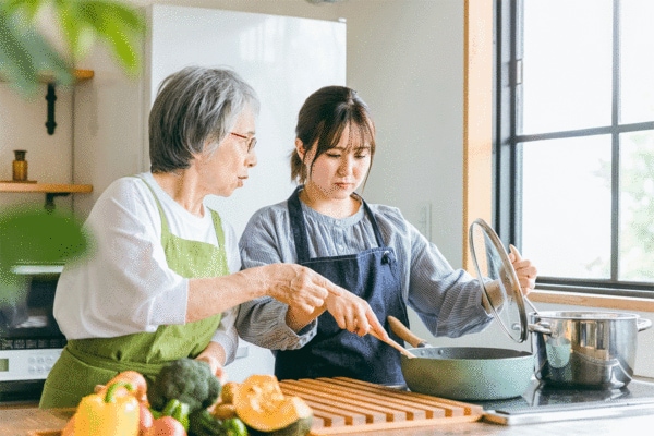 “義母アレルギー”発動中…《苦手な義母との付き合い方》3選！こんな発言に「イラッ」