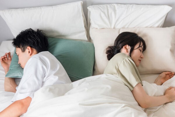 子なし夫婦“性行為のマンネリ”が関係か？　興奮が持続しない・満足度が低い・欲求減少…夫婦間の課題が浮き彫りに【意識調査】