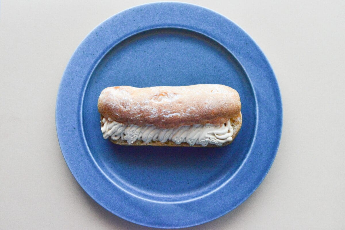 「1分で消えてなくなりました」【セブン】新作エクレアを食べてみた