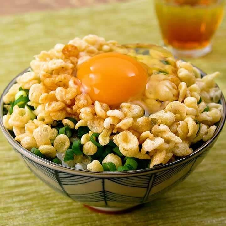 究極の卵かけごはん！？揚げ玉ねぎだく丼