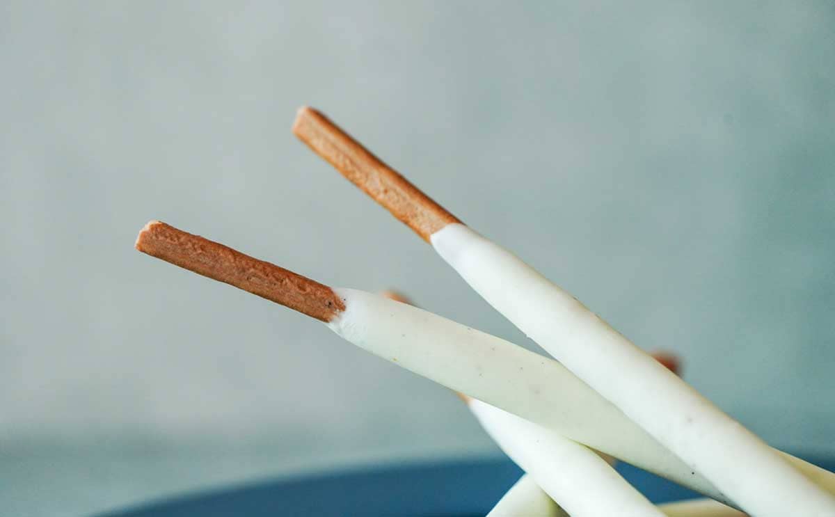 ポッキー2層仕立て<バニラ香るホワイト>