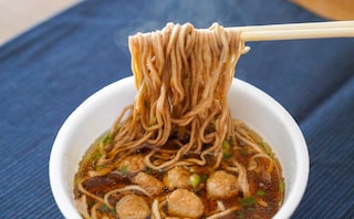 箱買いもアリ！売上No.1の【日清のどん兵衛】が発売に