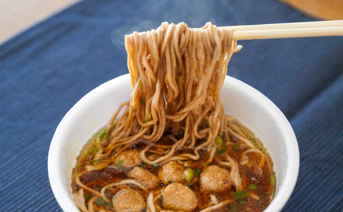 箱買いもアリ!売上No.1の【日清のどん兵衛】が発売に