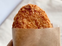 「コスパ最強」【ローソン】噂の巨大コロッケに新作登場！まさかの味は…