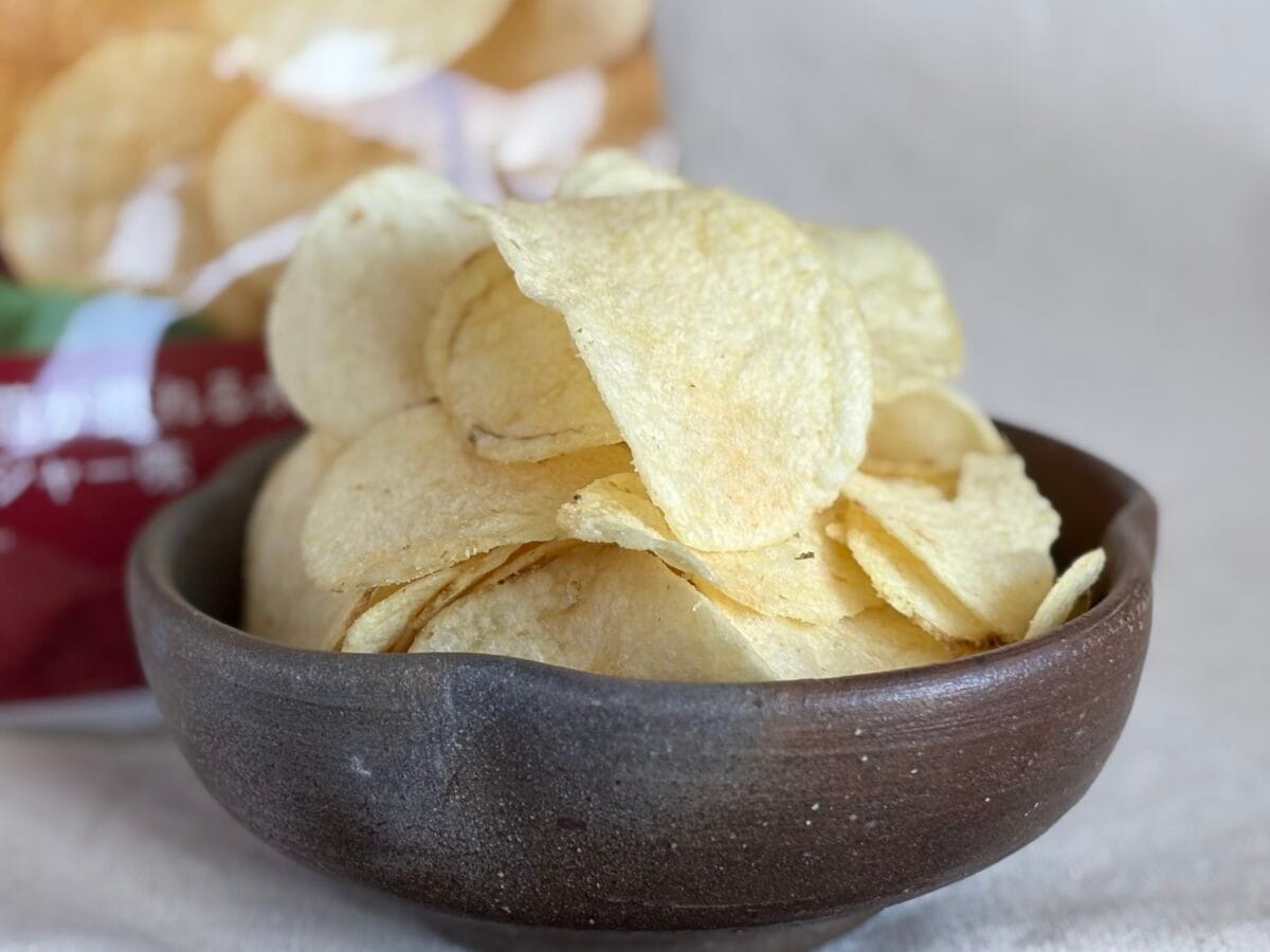 ポテチで腸活！？【ローソン】乳酸菌が摂れるポテチが斬新すぎ