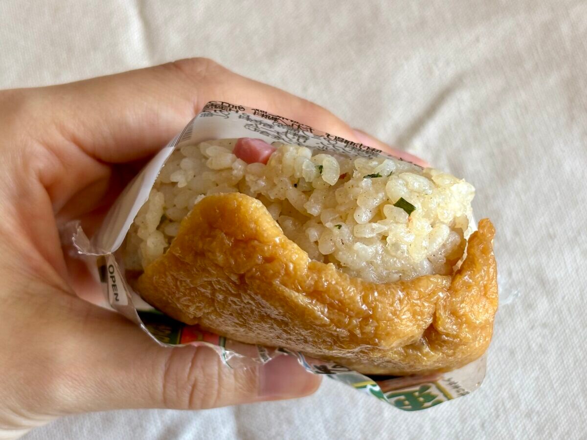 「これぞ最強の名に相応しい」【ファミマ】噂のコラボおむすびが大優勝♡