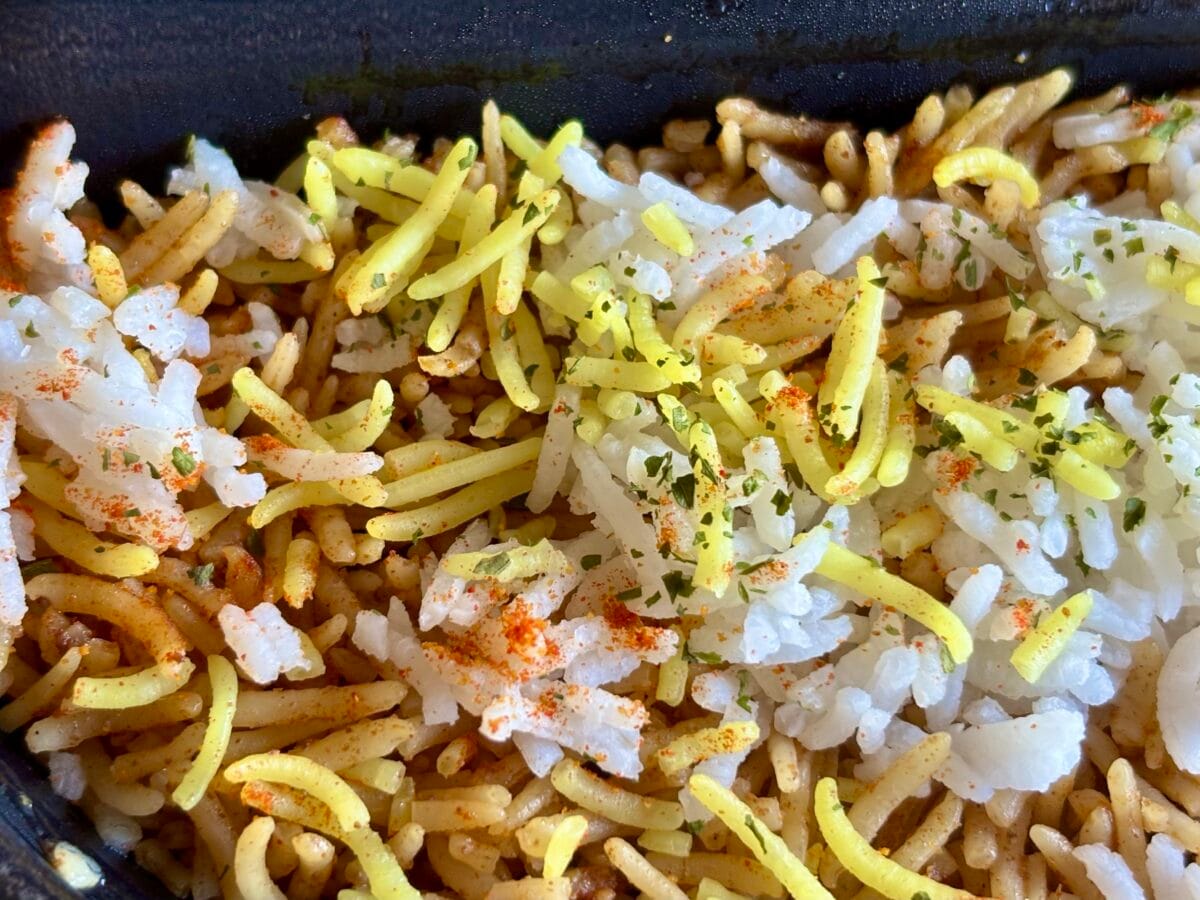 「これ650円で食べれるのバグ」カレー好きは全員【セブン】に走れ！