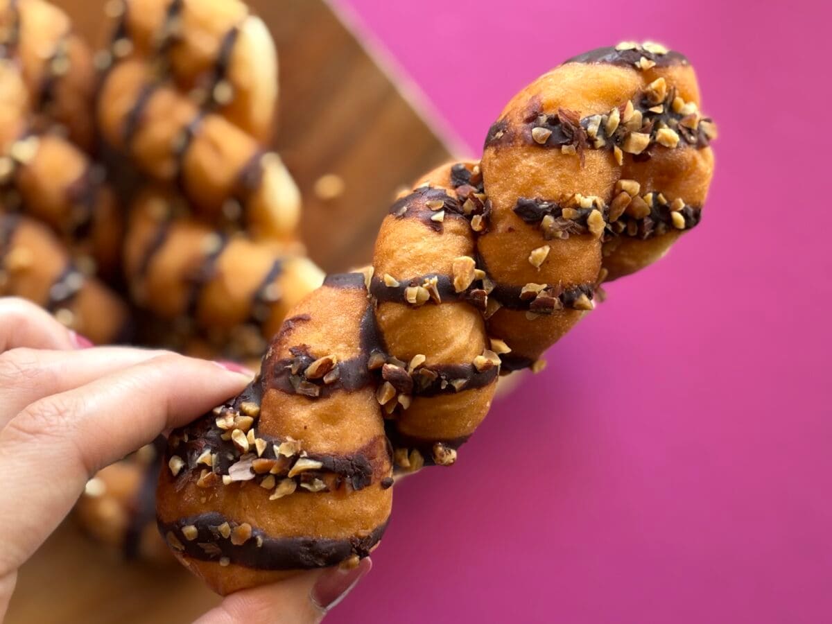 「3個で180円はありがたい」【セブン】で買える神コスパドーナツ