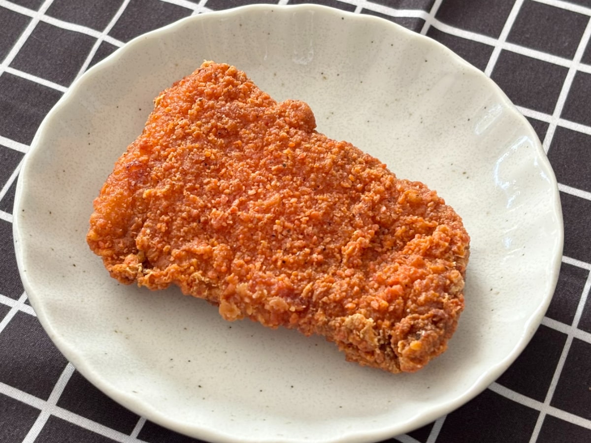 「復活しとるぅ!!」【ファミマ】定番チキンのあの味が数年ぶりに登場