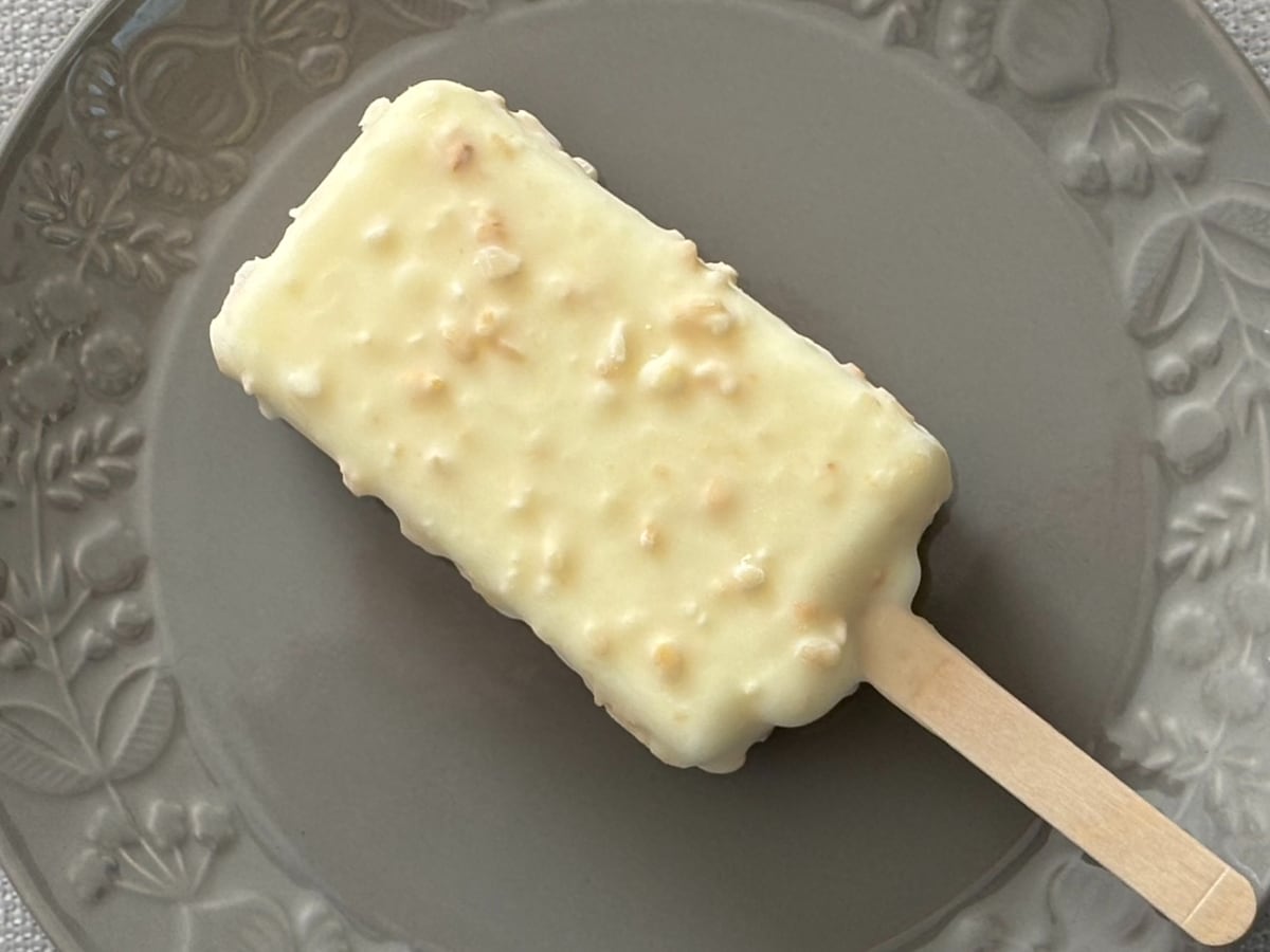 ナッツ×チョコがリッチな数量限定品【ファミマ限定】コラボアイスを実食