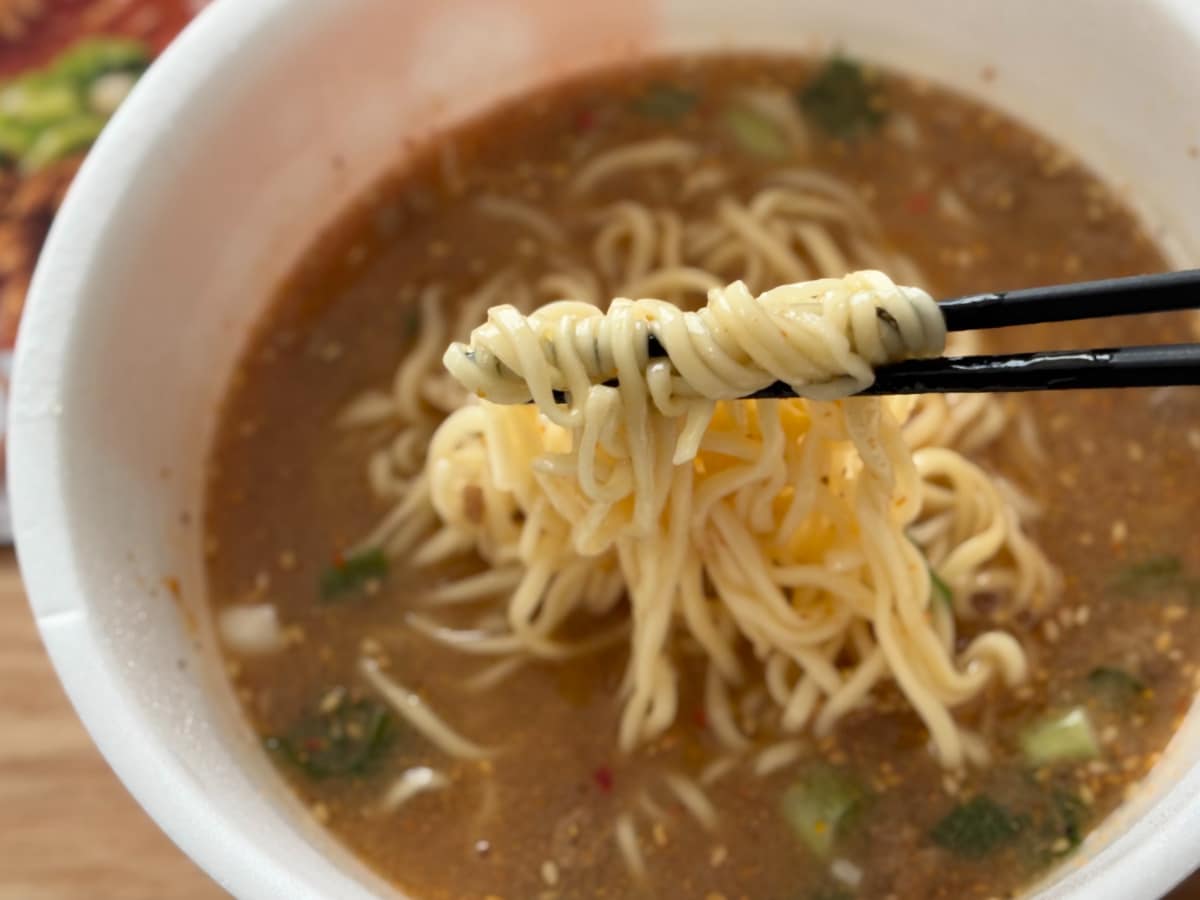 花椒が刺激的でウマっ！！【セブン】飯田商店別店の限定メニューが再登場