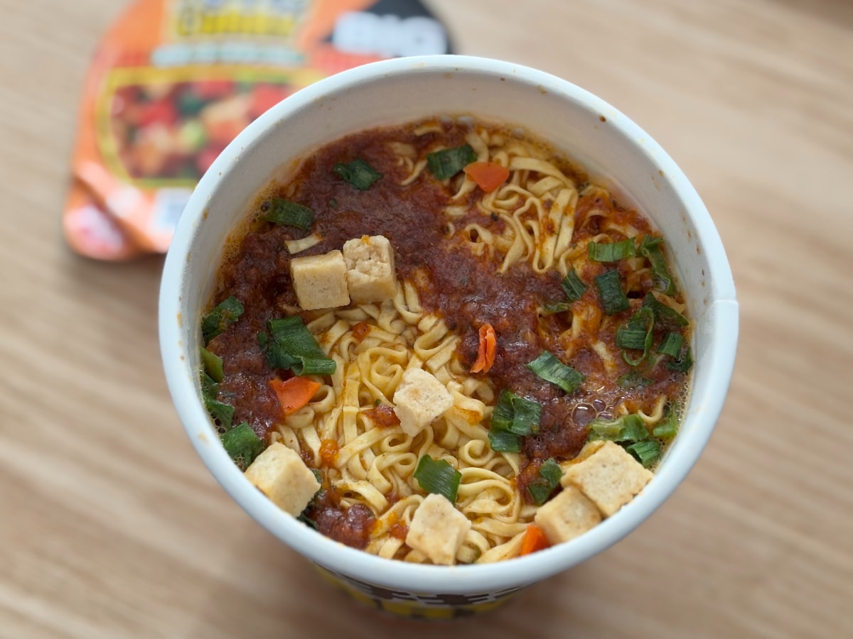 濃厚&まろやかなカレー風味【日清】新作カップヌードルは“王道”の味