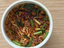 「めちゃ辛」「唇ヒリヒリ」【ファミマ】味仙の激辛メニューがカップ麺に