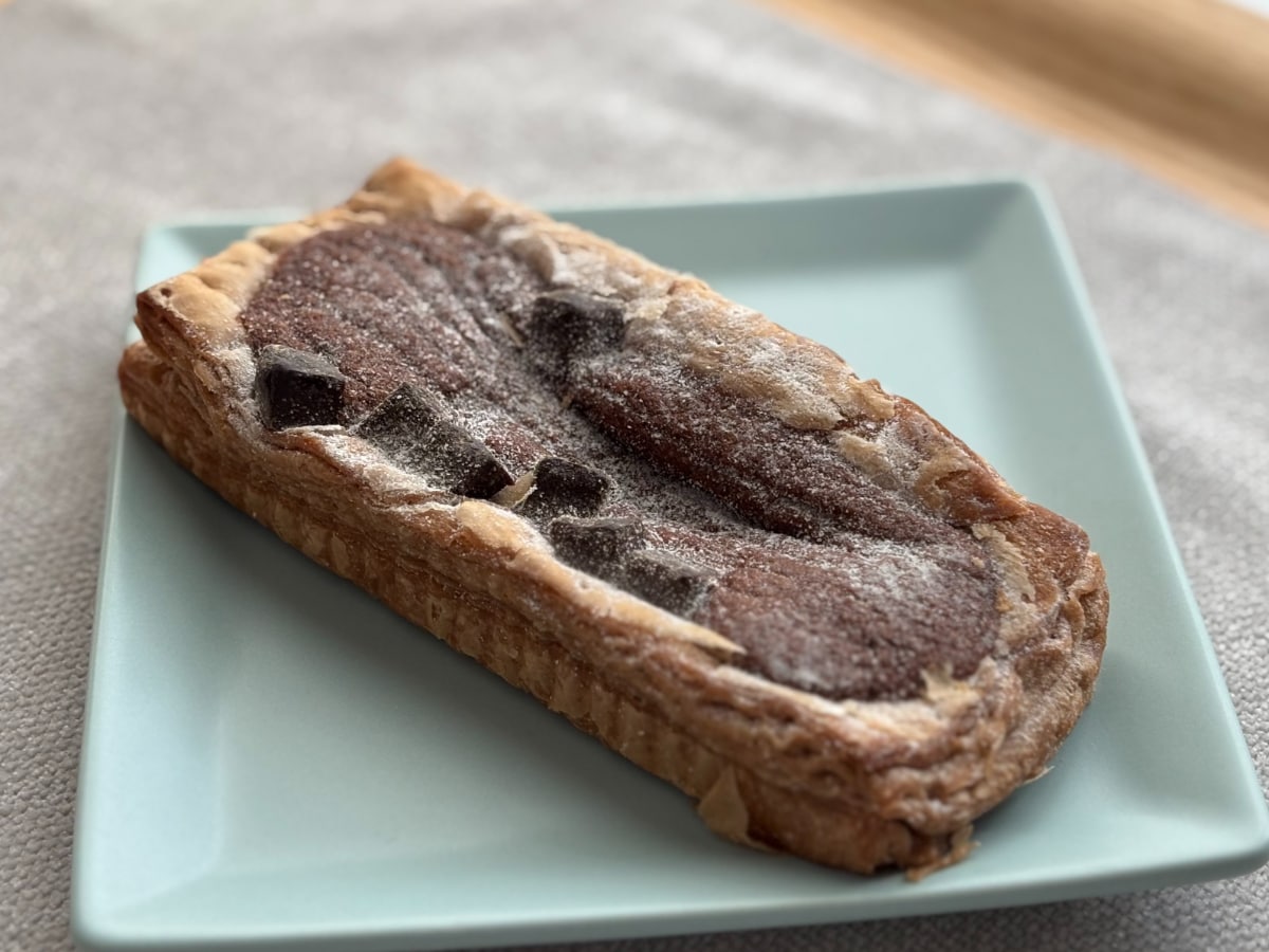 チョコづくしで「ばかうまい」【ファミマ】好評の新スイーツを食べてみた
