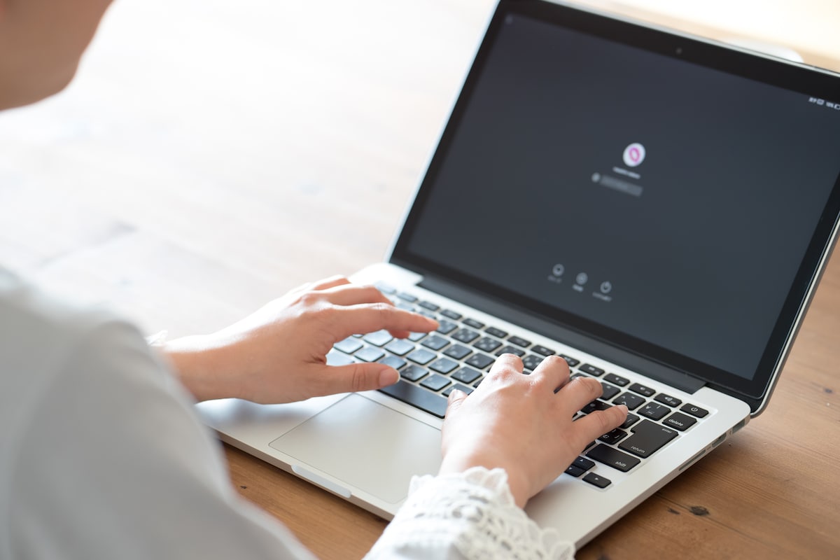 ワーママにおすすめの転職サイト・エージェント15選|子育てママが後悔しない職場の見つけ方とは?