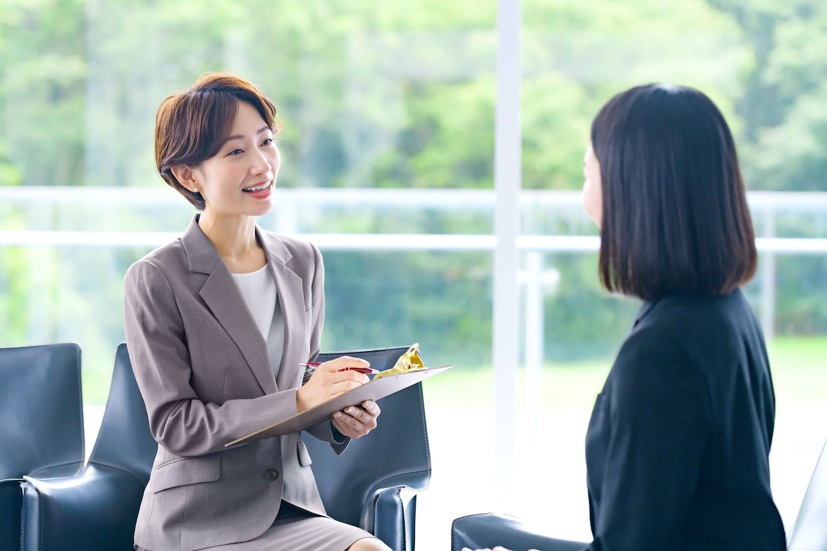 ワーママにおすすめの転職サイト・エージェント15選|子育てママが後悔しない職場の見つけ方とは?