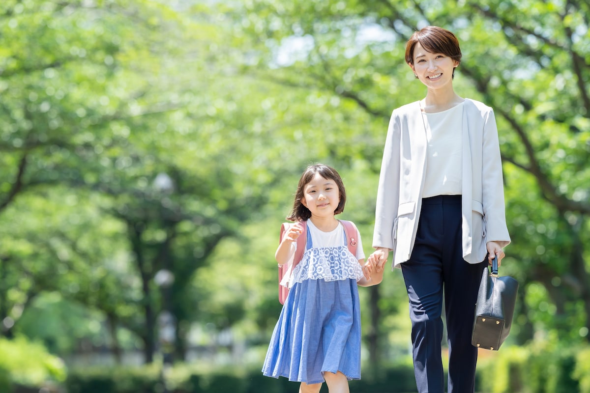 ワーママにおすすめの転職サイト・エージェント15選|子育てママが後悔しない職場の見つけ方とは?