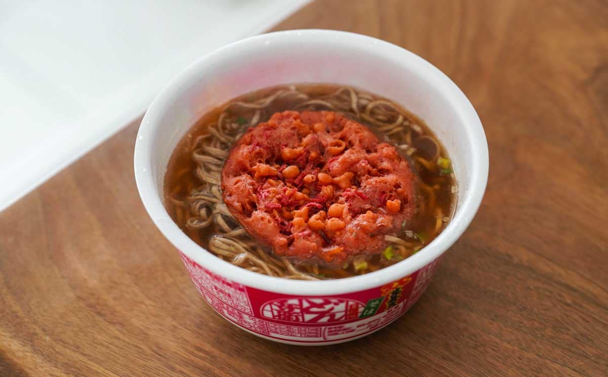 すでに売り切れも…今年も登場した【どん兵衛】をまとめ買い!!