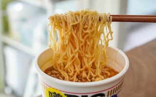 「100点」昨年話題になったやみつき系【カップヌードル】が復活した