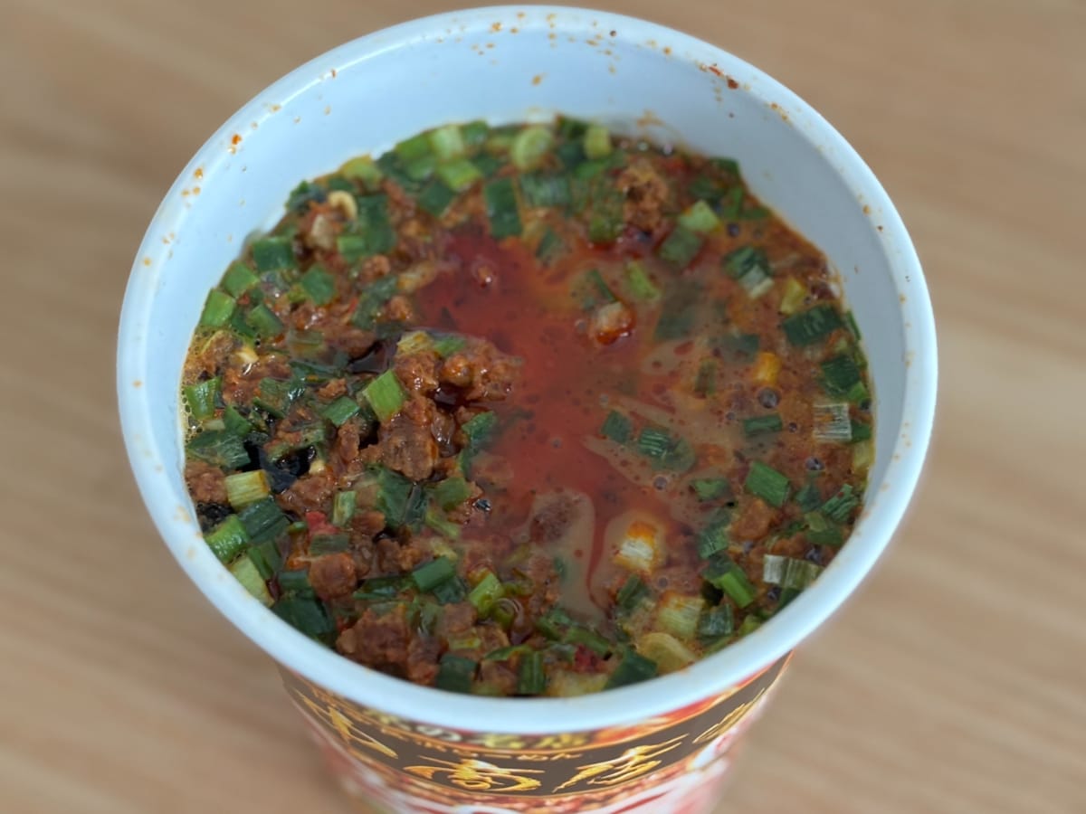 「辛すぎる」味が最高!【セブン限定】人気店監修のマルちゃんにヤミツキ