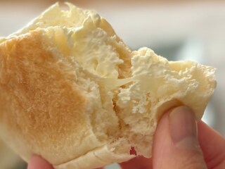 「美味しさレベルアップしてた」【ファミマ】2年ぶりのコラボパンが話題