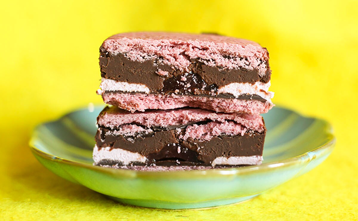 「大満足」「美味すぎる」サクほろ食感で甘酸っぱい【ファミマ】の新作スイーツ