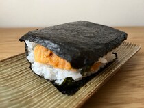 「柔らか！」【ファミマ】ファミチキとペッパーマヨが入ったおにぎりが登場