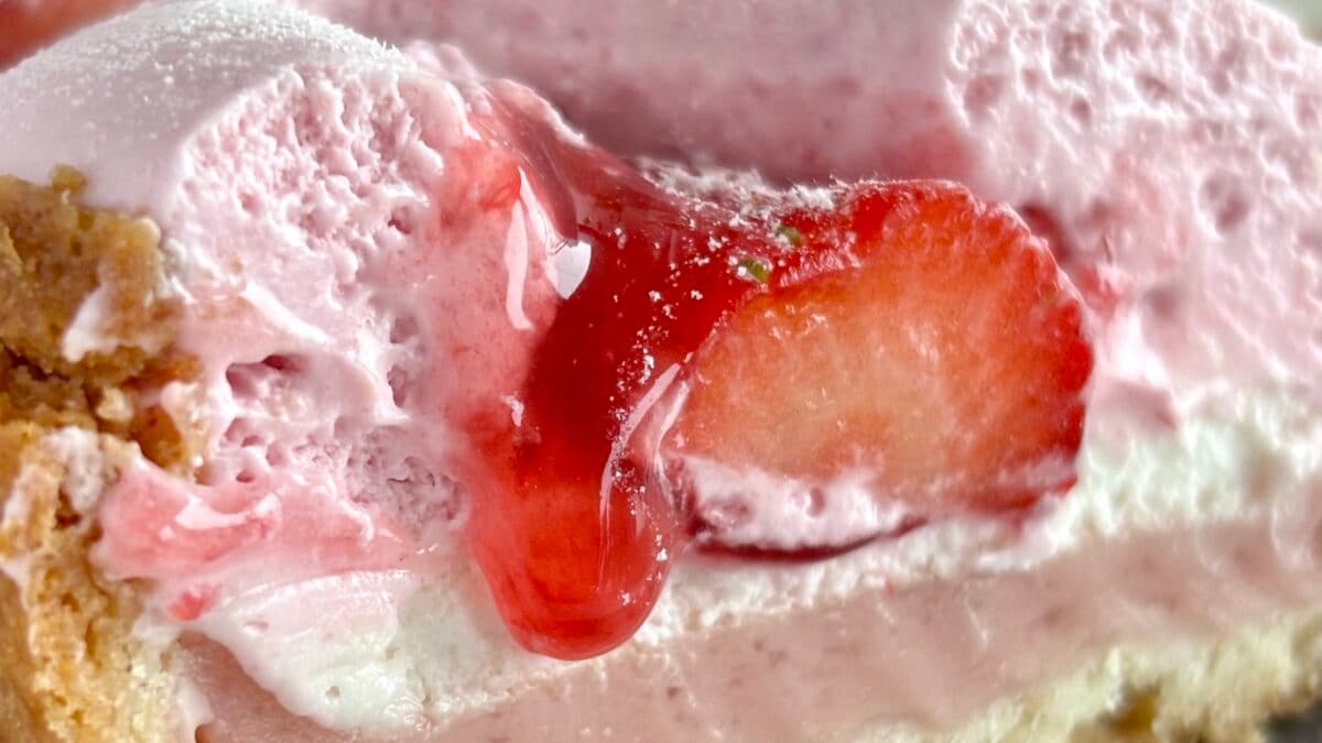 美味しすぎて週7で食べてる」【ローソン】話題のいちごスイーツが絶品