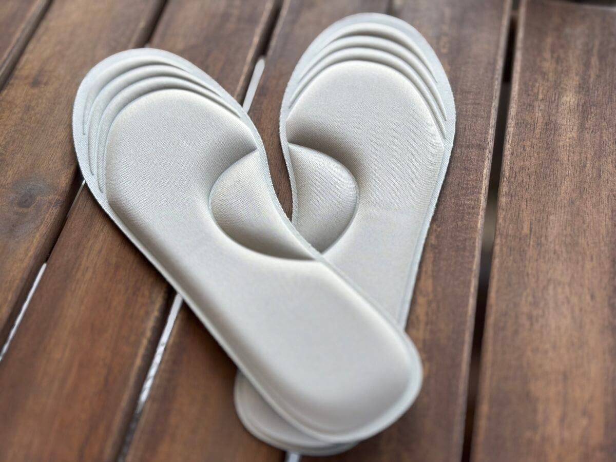 【ダイソー】「低反発インソール」で負担軽減! 痛み・においも一発解決