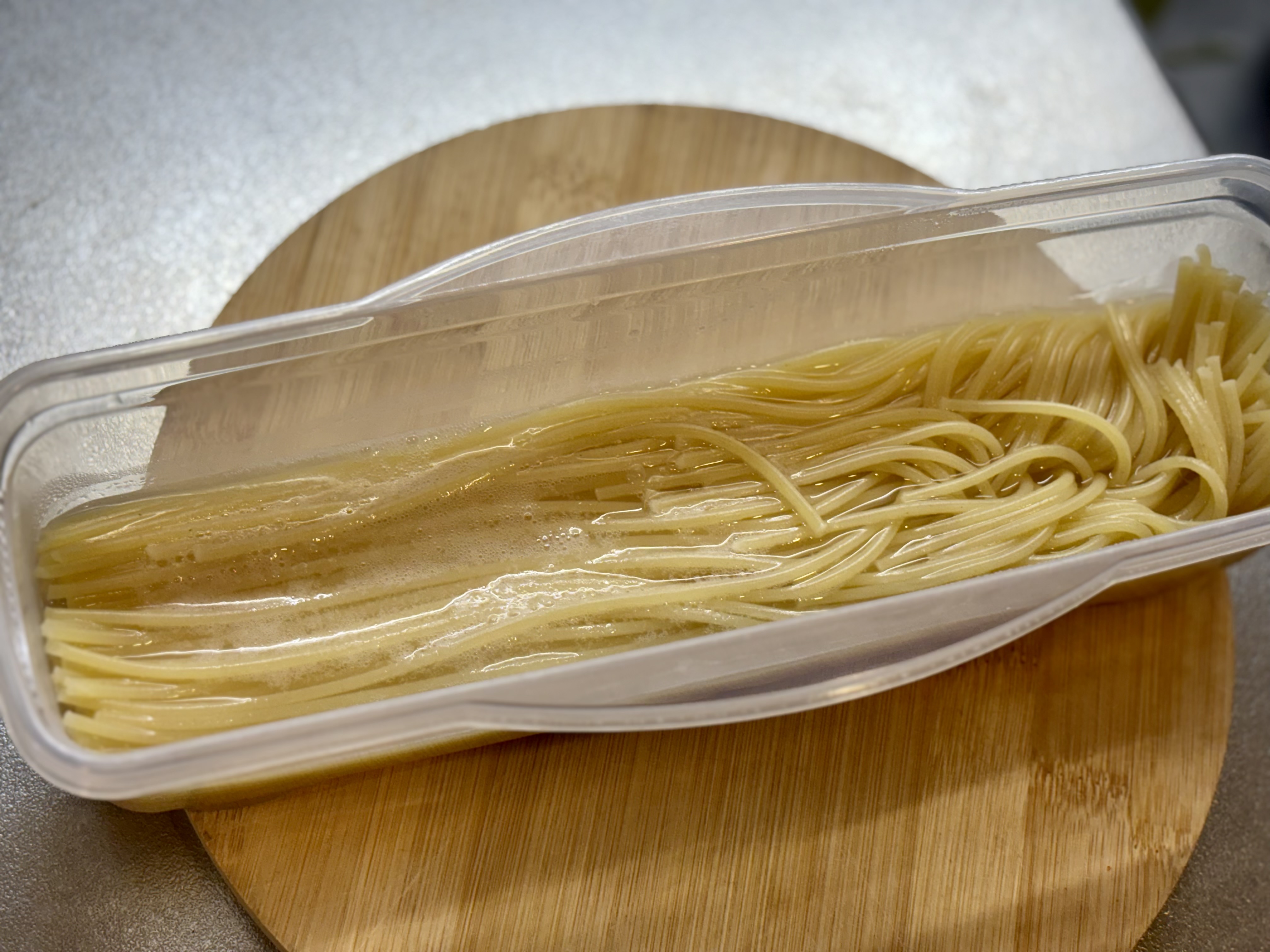 【セリア】レンジで最強時短パスタ！ 絶対買いの神アイテムが超便利