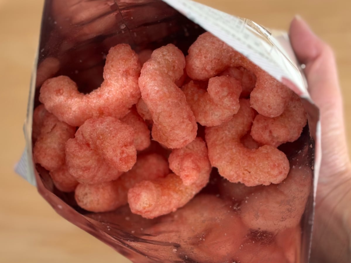 通常の3倍サイズだと……!?【ローソン】いちご好き歓喜のスナック菓子