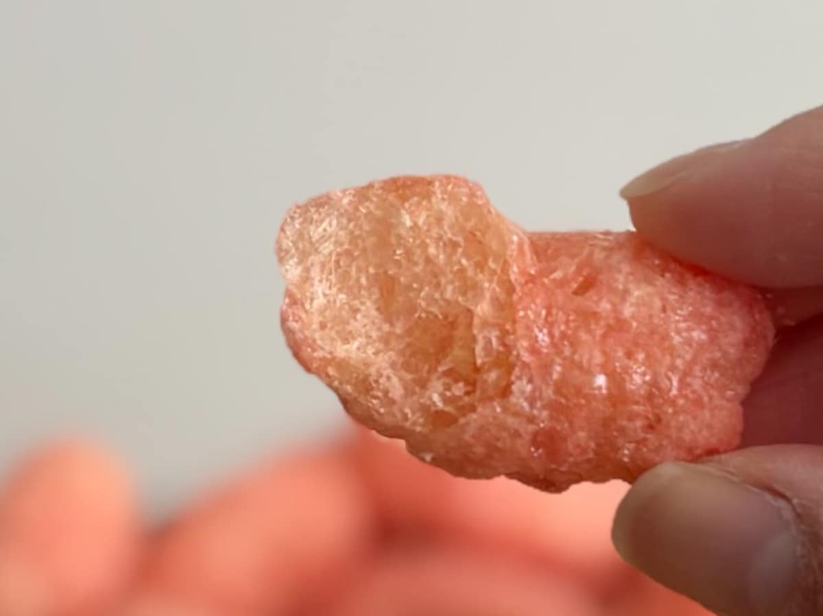 通常の3倍サイズだと……!?【ローソン】いちご好き歓喜のスナック菓子