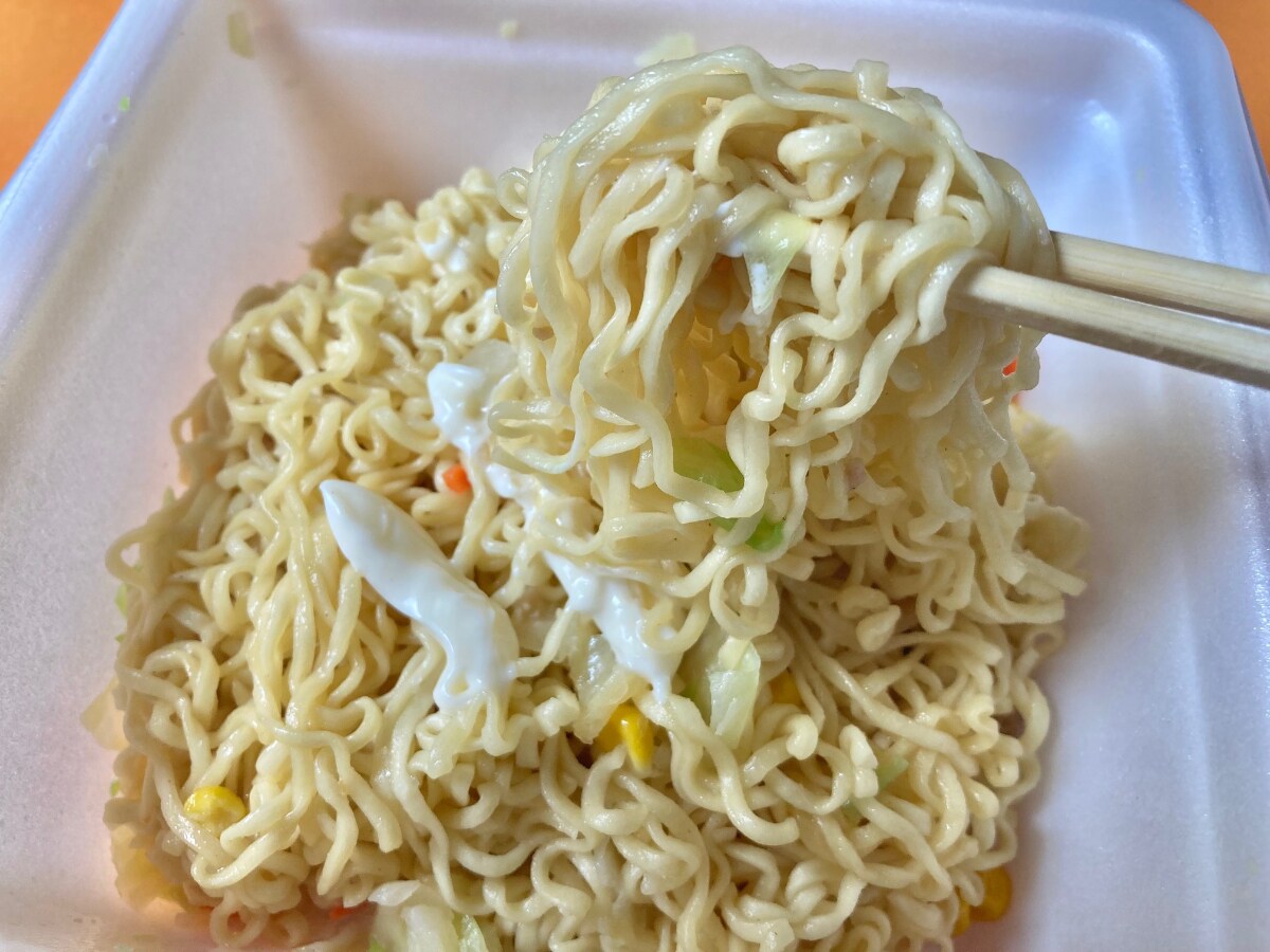 不安？微妙？美味しい？【明星】一平ちゃんから予想外のフレーバーが！