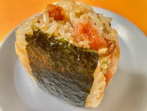 間違いなく定番お弁当の味わい！【セブン】フライや磯部揚げも入ったおにぎり！