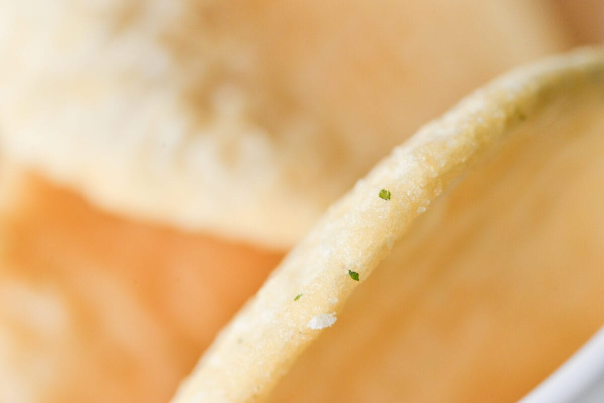 「食べ応えあり」「増量して！」【亀田】ポテチ？煎餅？クセになる新感覚