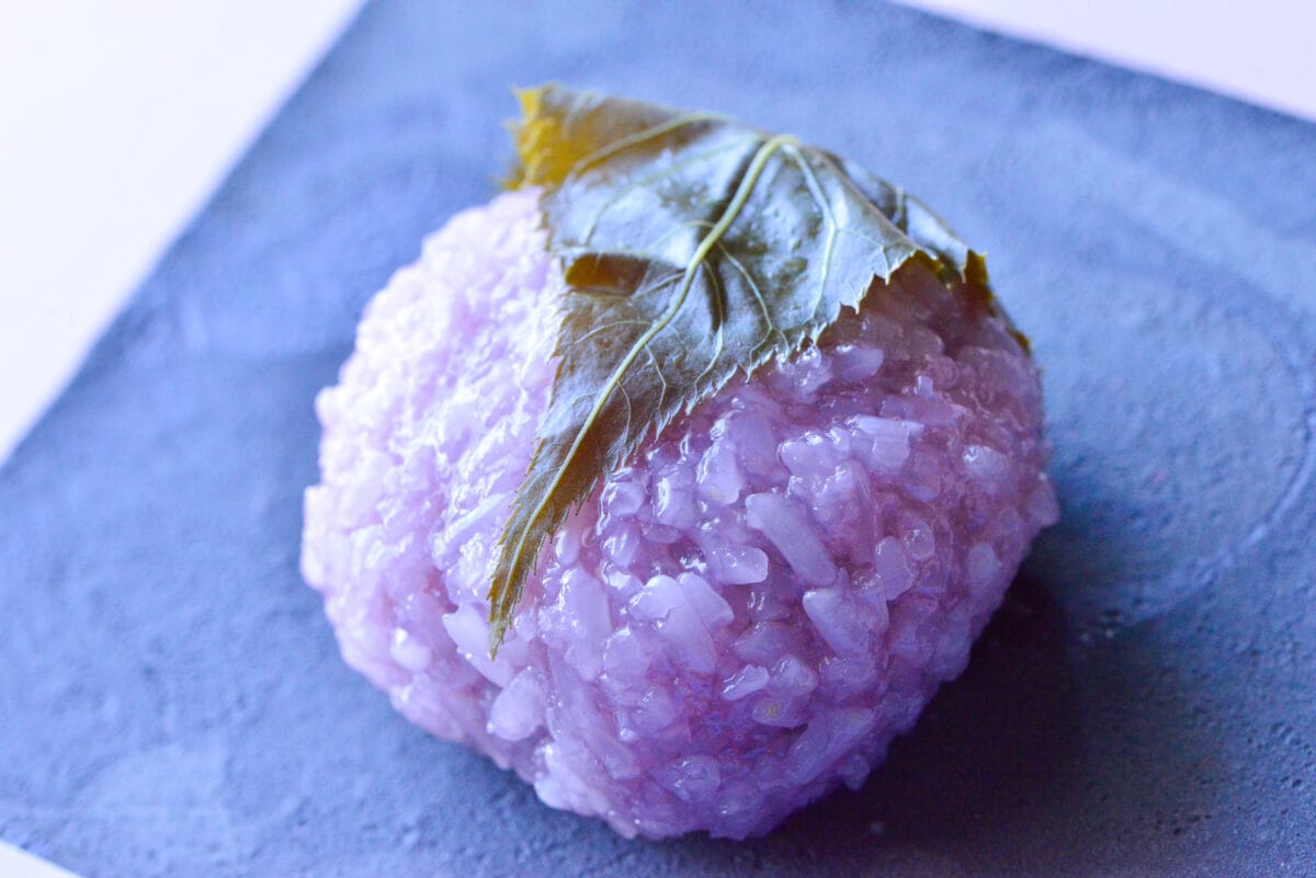 「心奪われた……」「上品な味わい」【ローソン】今年も春の和菓子が最高