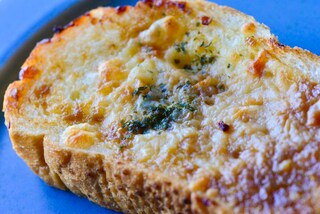 「近年稀にみる当たり商品」【ローソン】温めたらめちゃうまの惣菜パン