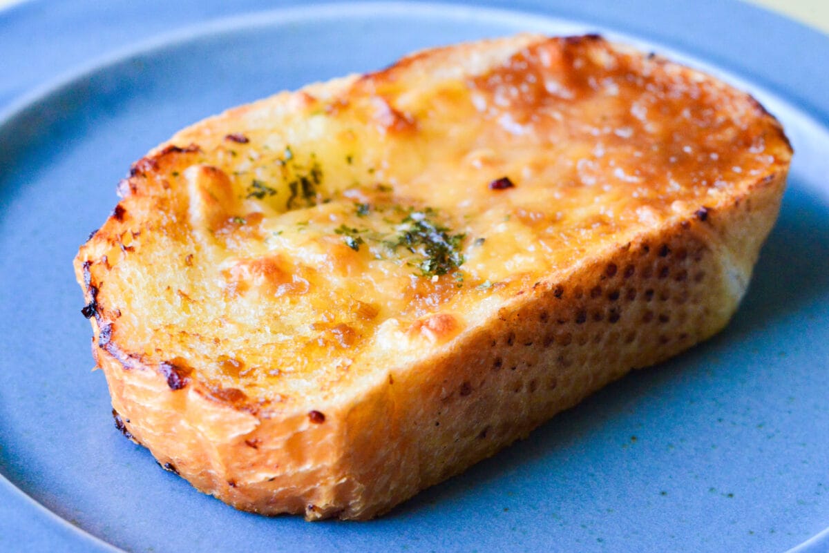 「近年稀にみる当たり商品」【ローソン】温めたらめちゃうまの惣菜パン