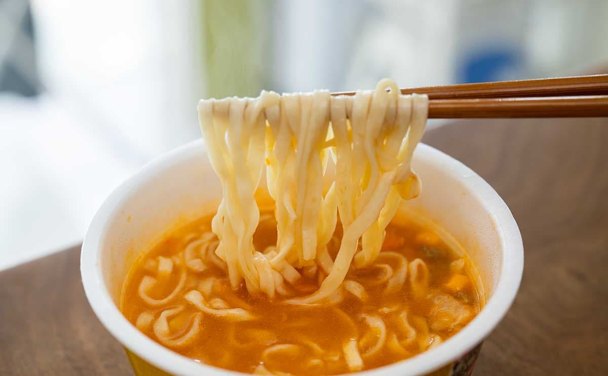 「スープがクセになる」「買うしかない」【どん兵衛】新商品がまさかすぎる味