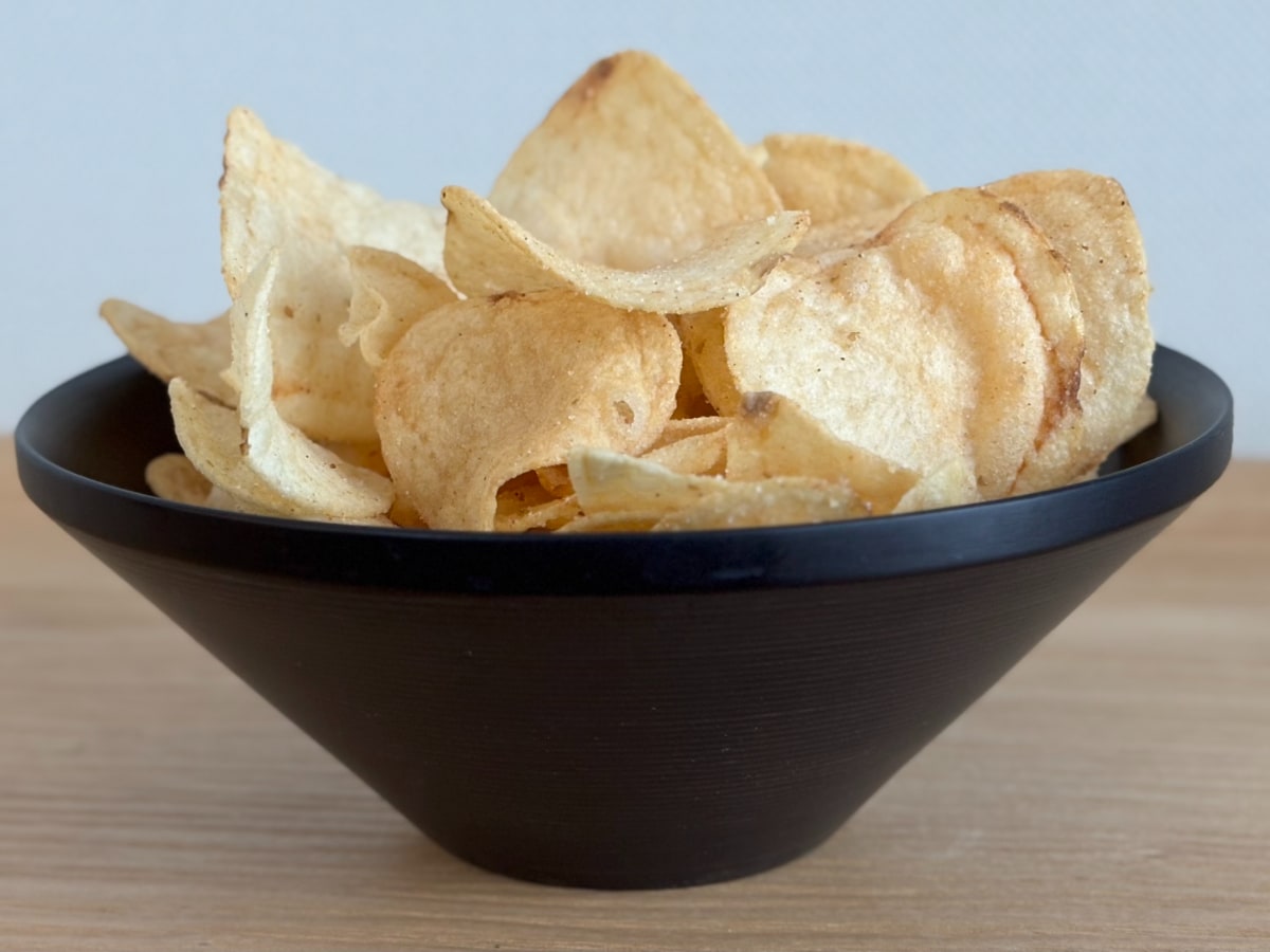 中毒性のある味で「ヤバイ」「うめえ！」【ファミマ限定】ポテチがすごい