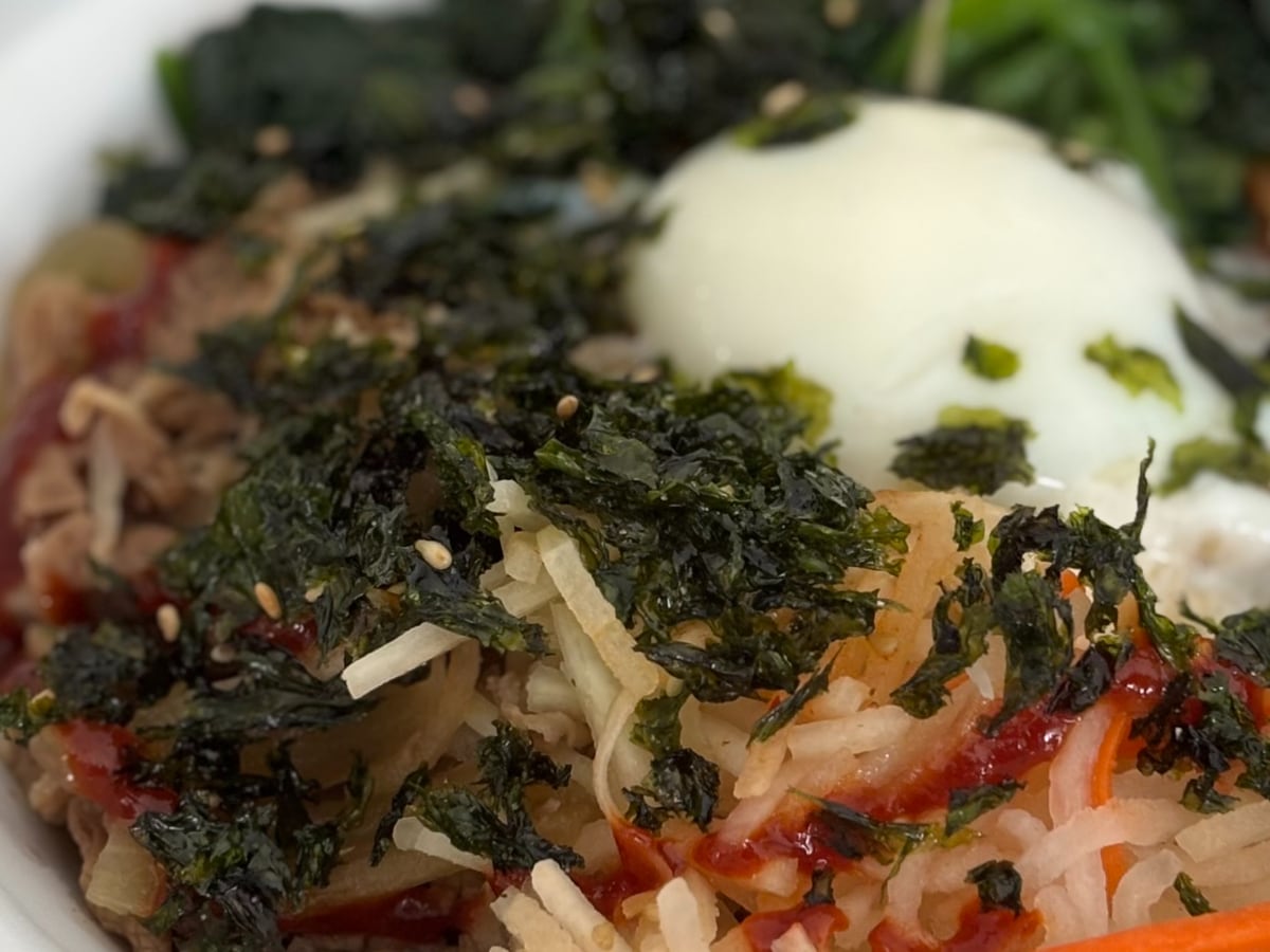 「うま〜〜〜!」「めっちゃボリュームあった」【すき家】に旨辛の丼登場