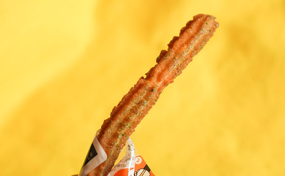 約30cmで“まさか”の味。【ローソン】新商品に「混乱してる」の声も!?