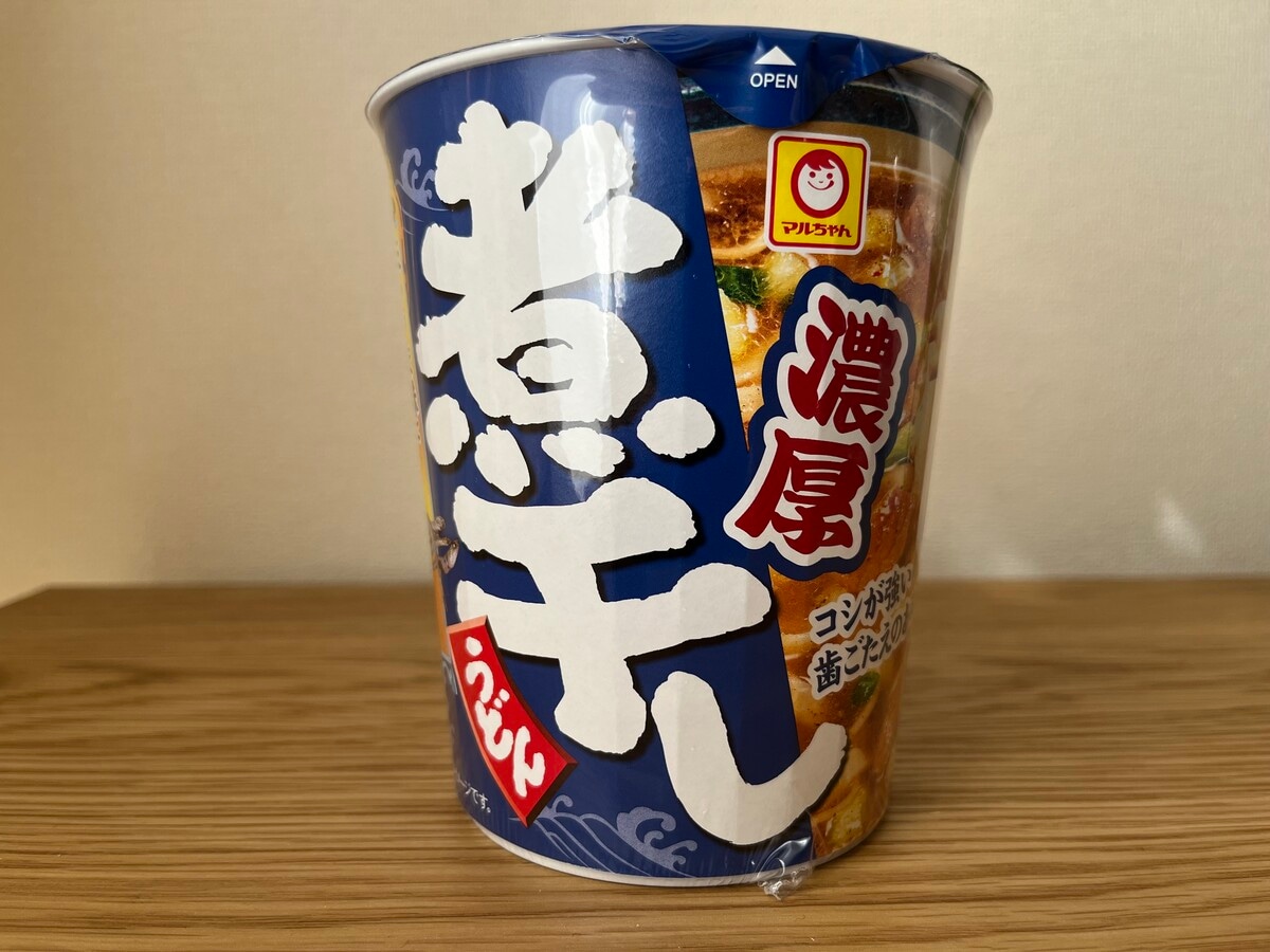 「うますぎ！」【東洋水産】縦型ビッグタイプの濃厚煮干しうどんが登場！