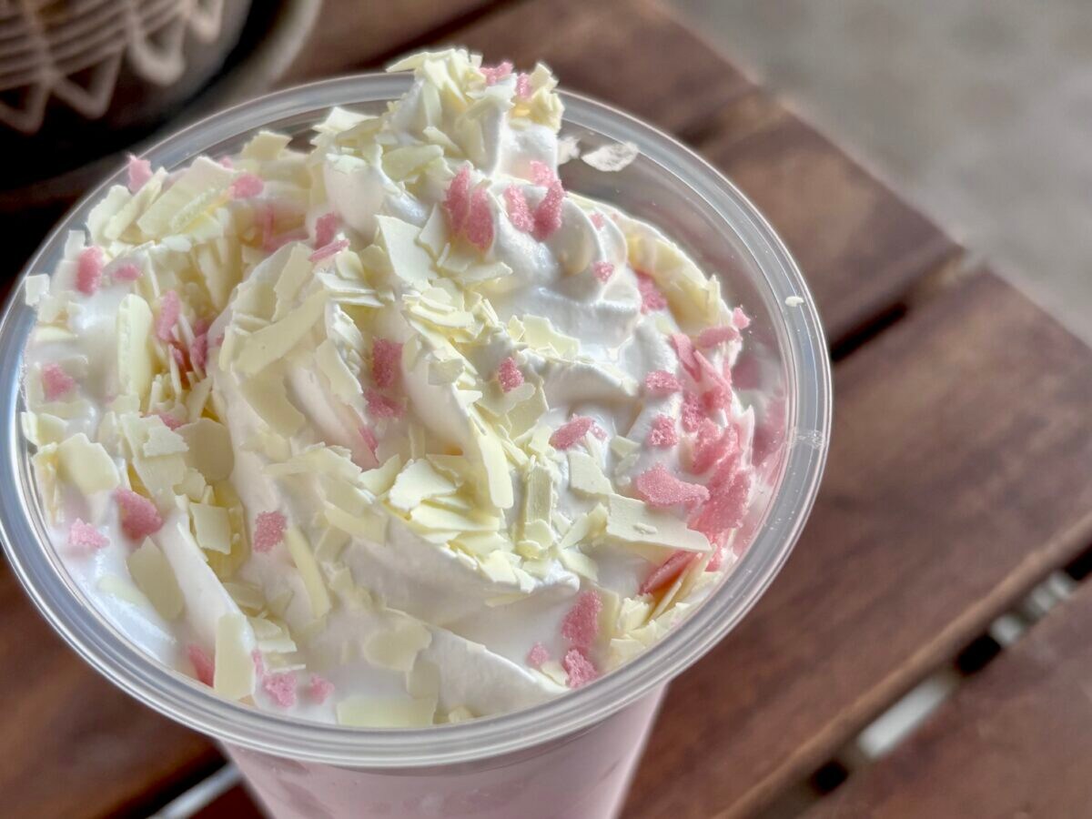 まるでパフェ！？【ロッテリア】の春ドリンクは乙女心をくすぐる可愛さ♡