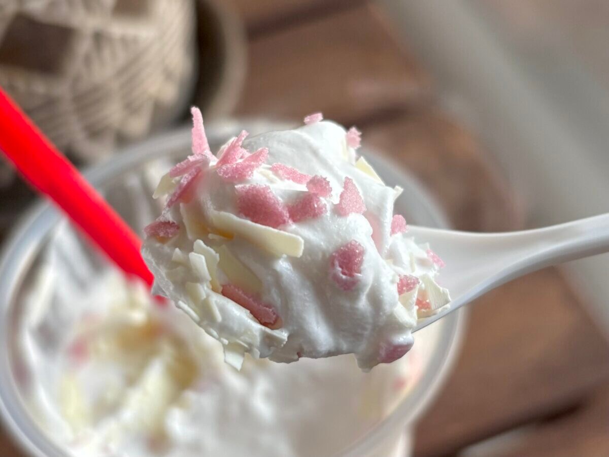 まるでパフェ！？【ロッテリア】の春ドリンクは乙女心をくすぐる可愛さ♡